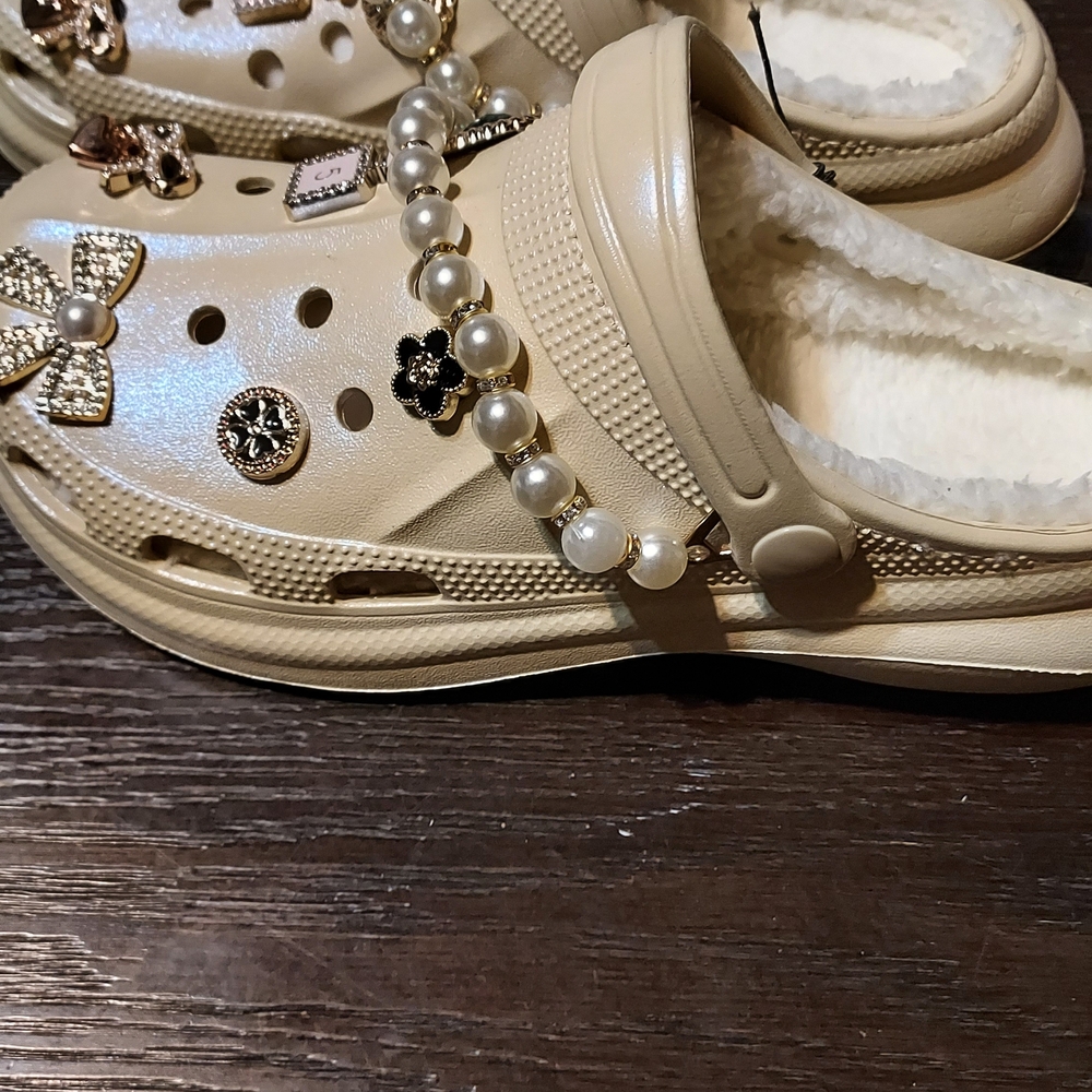 Source Unknown Cream Embellished Sandals - Picture 3 of 3